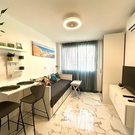 Estudio “the Mirror” *