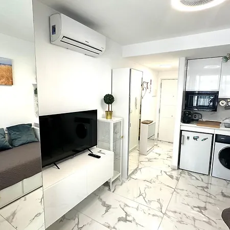 Estudio “the Mirror” *
