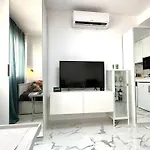 Apartment Estudio “the Mirror” Torrevieja
